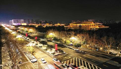 “夜妆”焕新 许昌“亮堂”