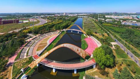 碧水清流润莲城